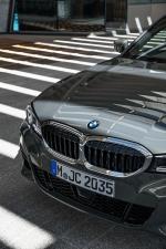 BMW 330i Touring M Sport 2019 года (WW)